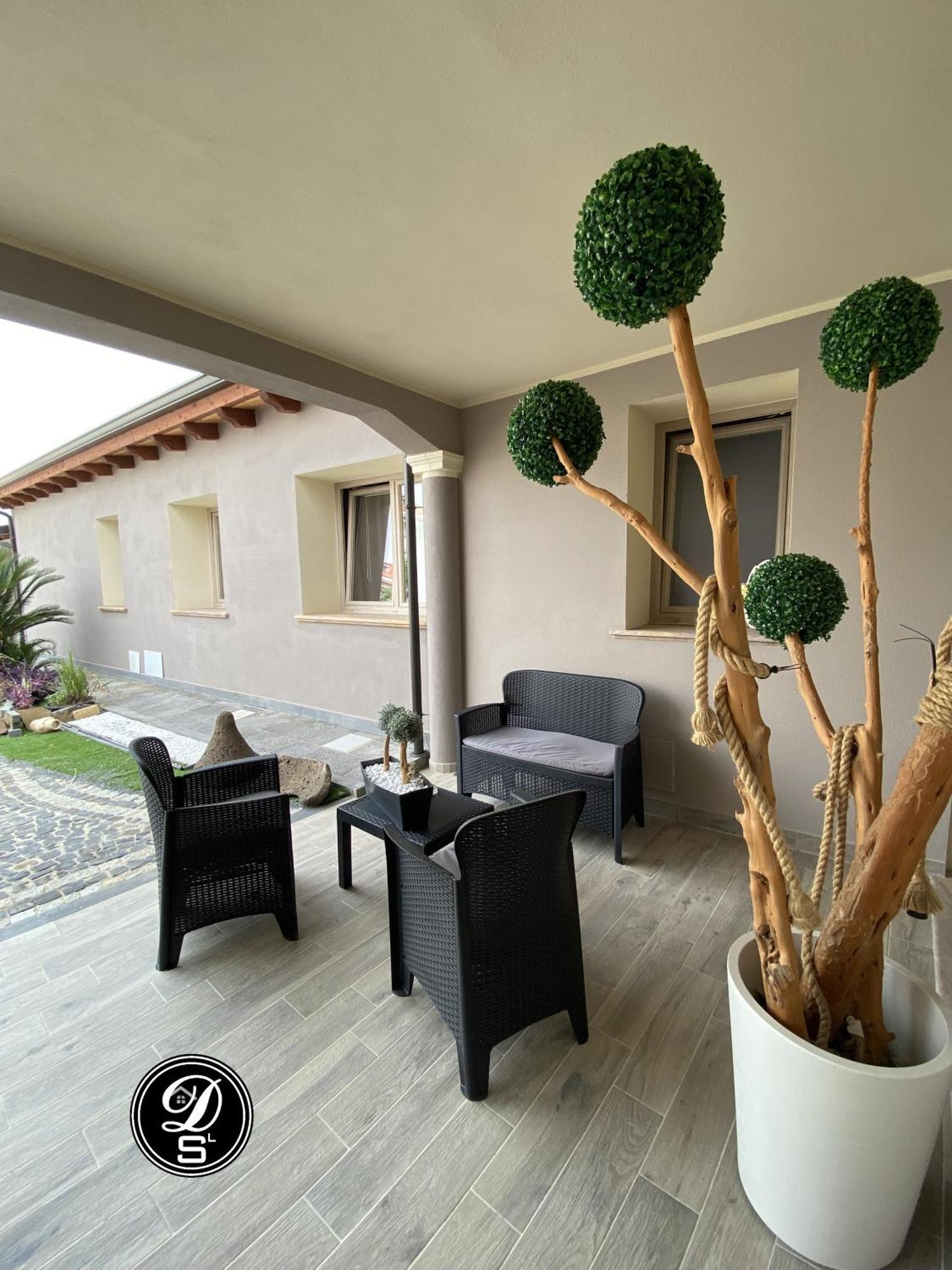 Hotel Domo San Leone Uta Exterior foto